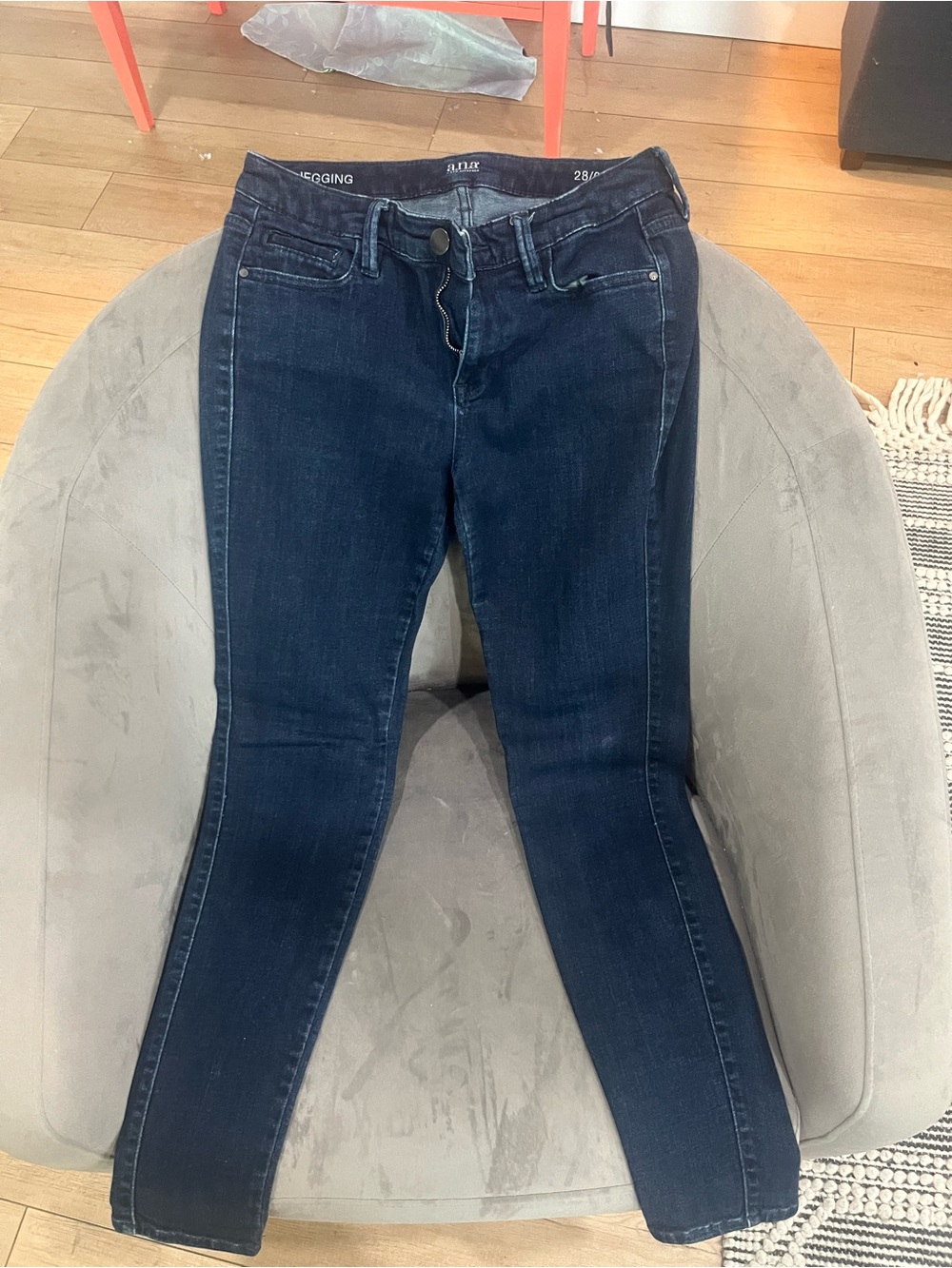 Dark Wash Women's Skinny Jeans - Unbranded